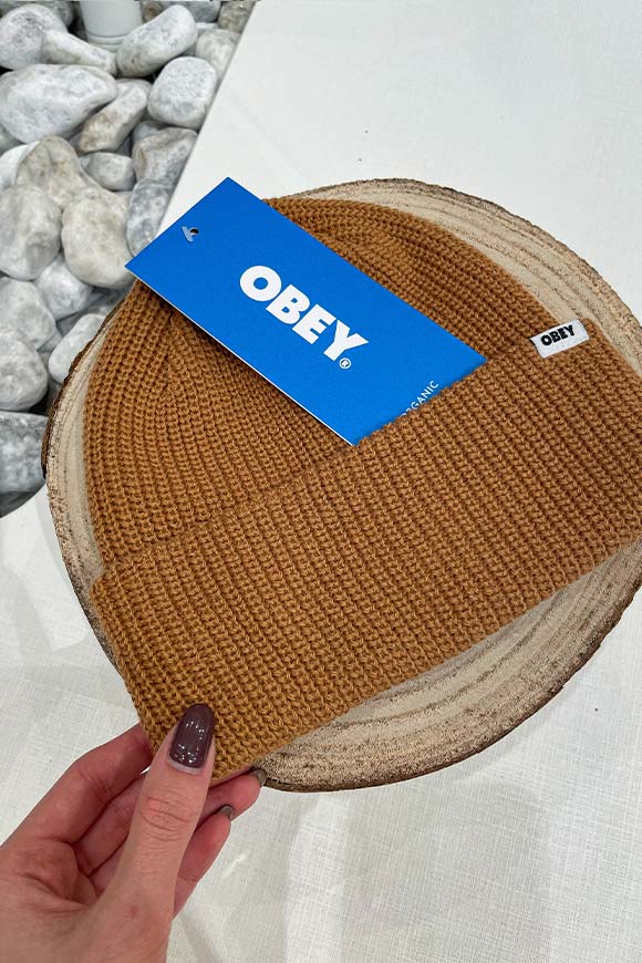 Obey - Cappello caramello in cotone organico etichetta logo