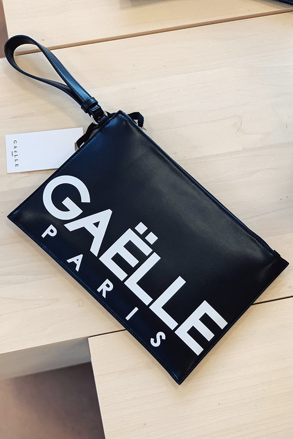 Gaelle - Black clutch bag with large smooth logo