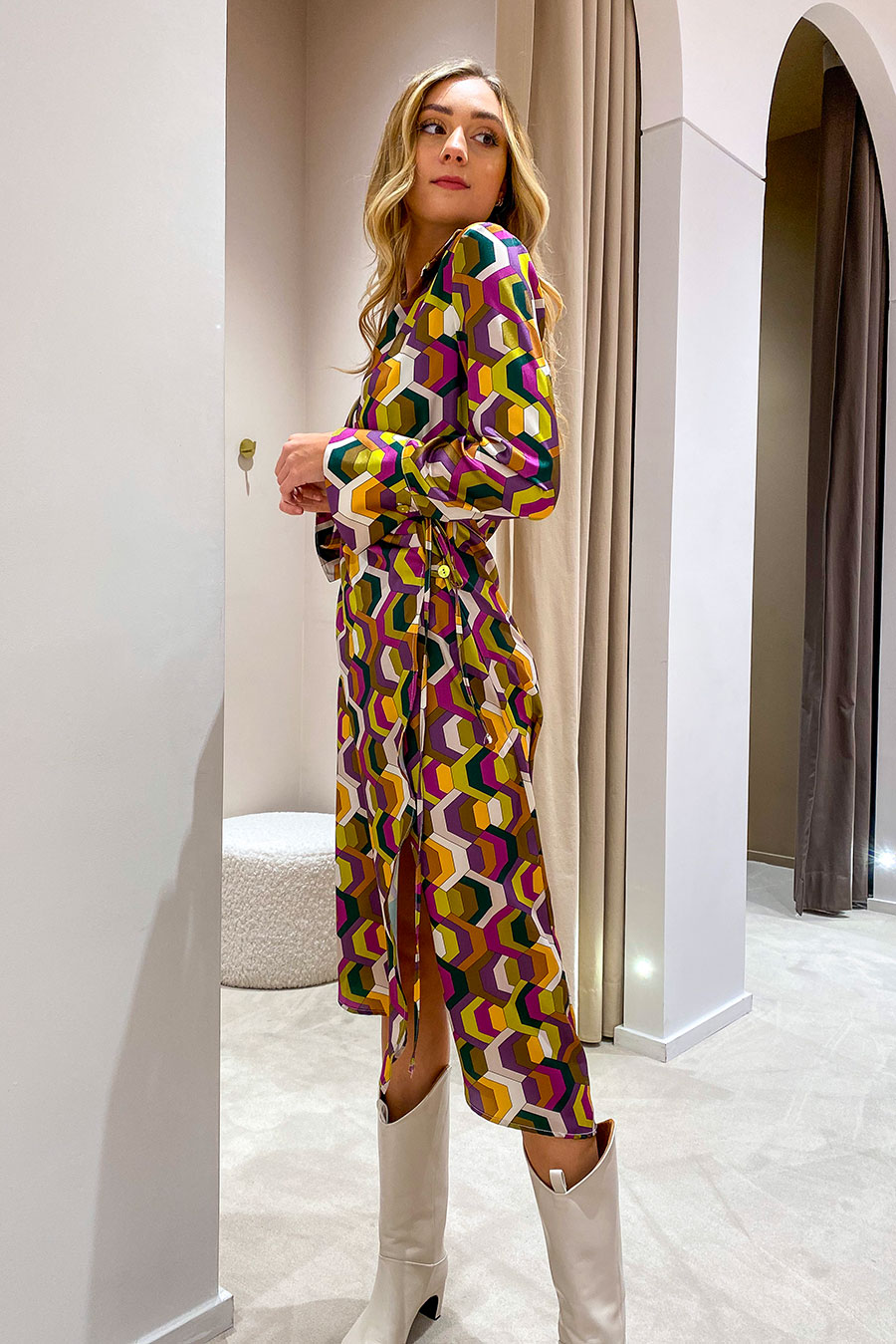 Vicolo - Midi dress in burgundy and pistachio geometric pattern