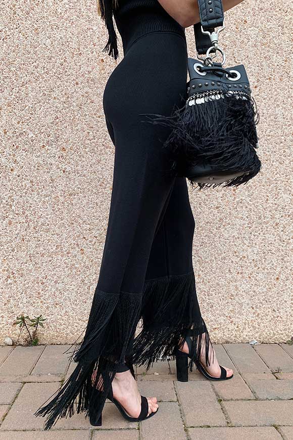 Kontatto - Black pants with knitted fringes