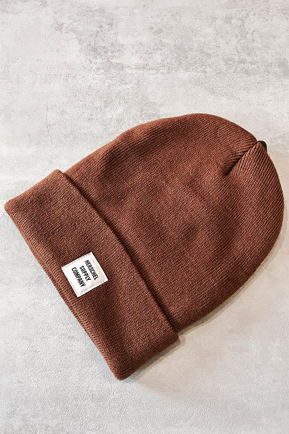 Herschel - Brown hat with logo on front