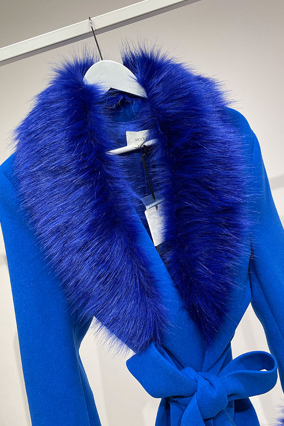 Vicolo - Cappotto blu royal in panno con ecopelliccia