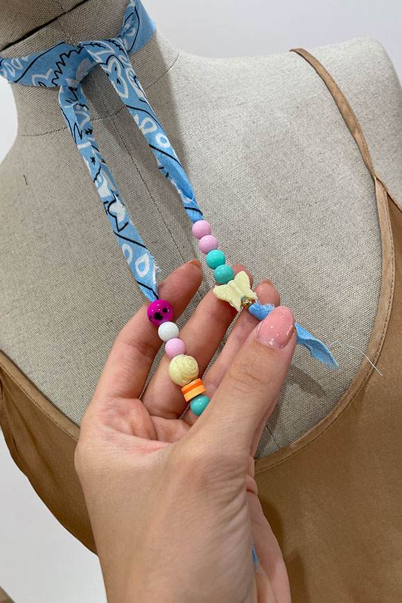 Calibro Shop - Collana celeste bandana con perline colorate