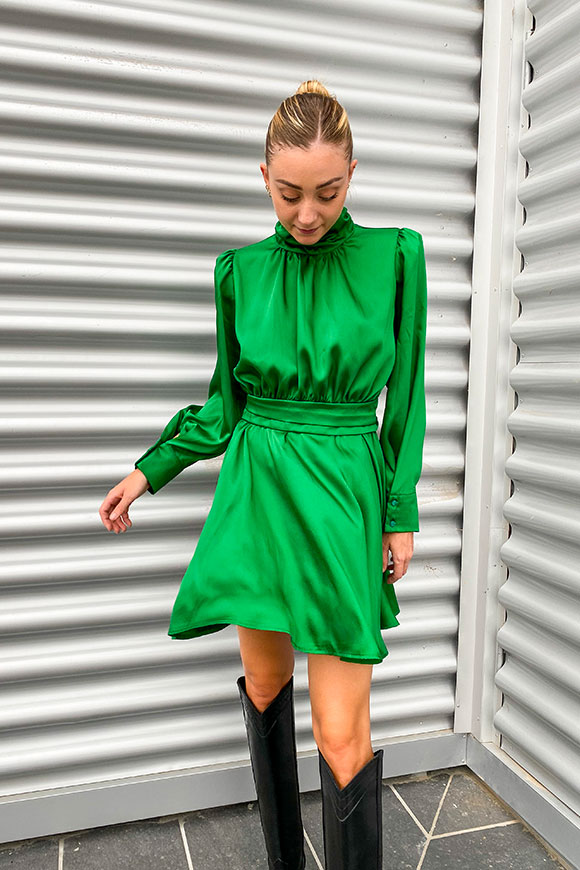 Vicolo - Green dress with teardrop neckline on the back