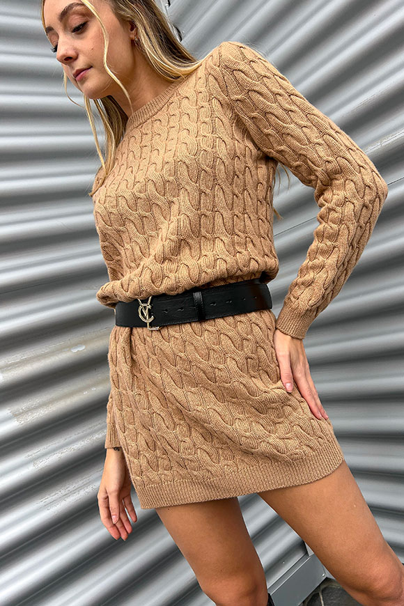 Vicolo - Short camel dress in cable knit