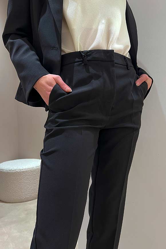 Vicolo - Pantaloni neri sartoriali a sigaretta tasca america