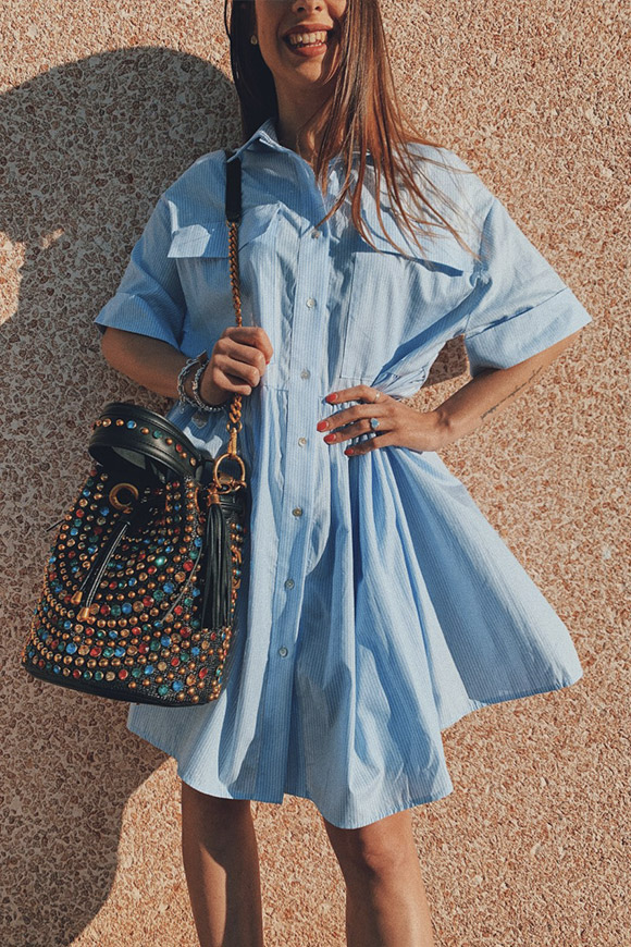 Vicolo - Wide apron dress with light blue stripes