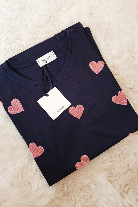 Vicolo - Black t shirt with pink velvet hearts