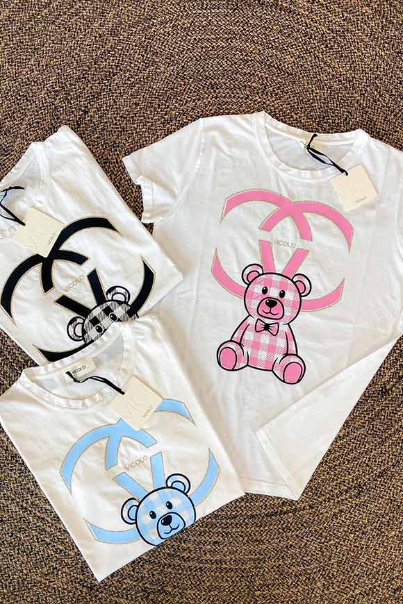 Vicolo - T shirt bianca con logo “Chanel” rosa + orsetto