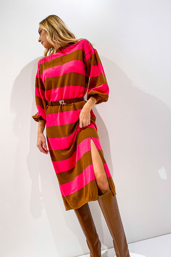 Vicolo - Knitted fuchsia and camel midi dress