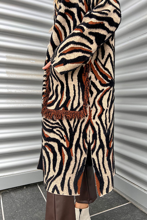 Vicolo - Ecru, black zebra coat in jacquard knit