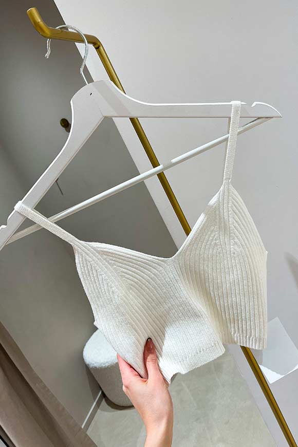 Glamorous - White triangle knit top
