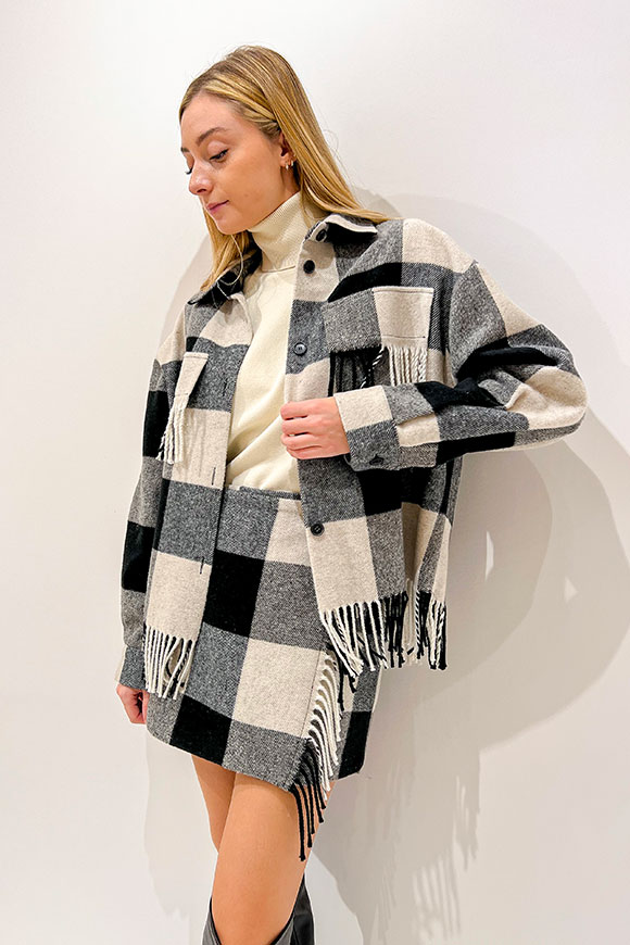 Vicolo - Black and white checked jacket with fringes
