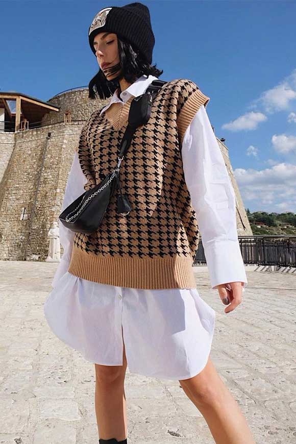 Vicolo - Beige and black houndstooth waistcoat