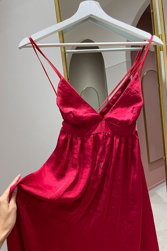 Vicolo - Burgundy satin dress with deep neckline on the back