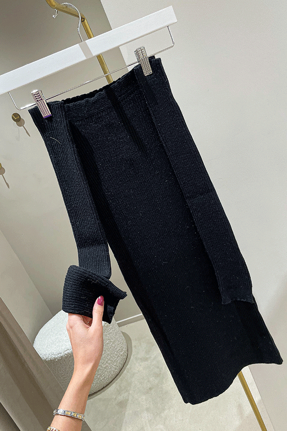 Haveone - Vestito corto nero con manicotti in maglia