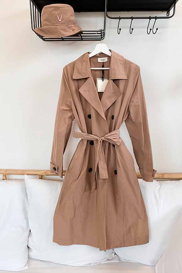 Vicolo - Double-breasted camel trench coat with belt