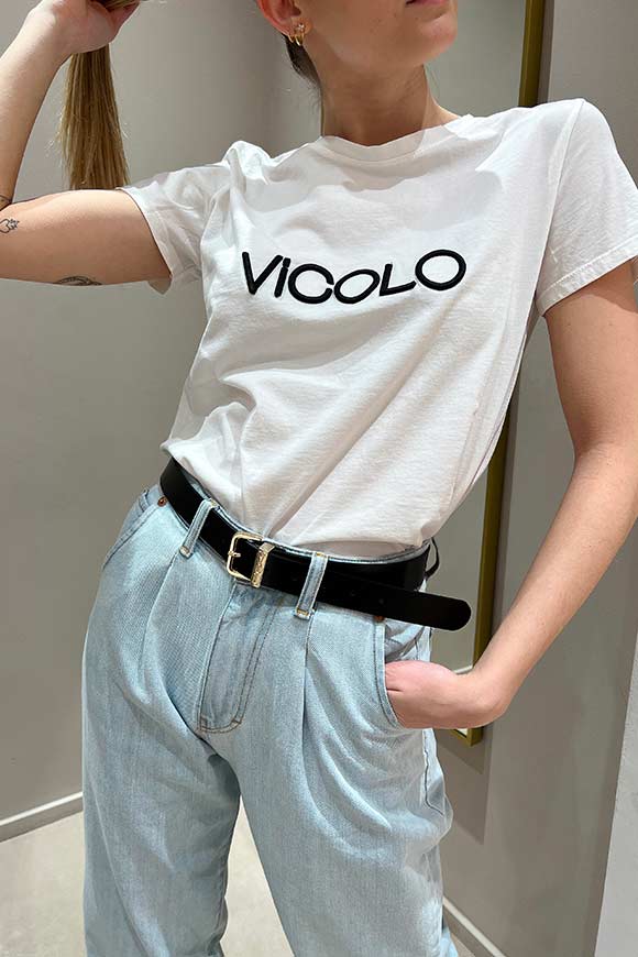 Vicolo - T shirt bianca logo Vicolo ricamato nero