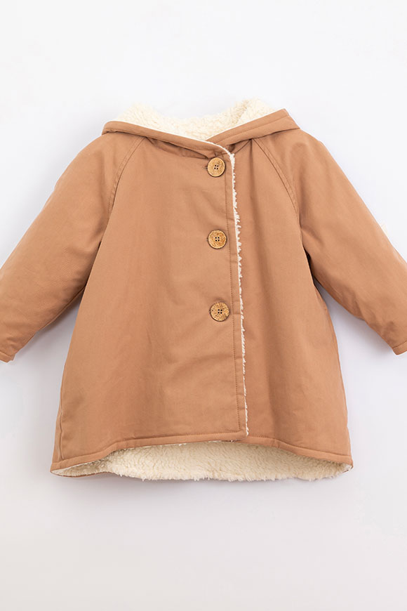 Play Up - Camel jacket with fur lining and Paper buttons