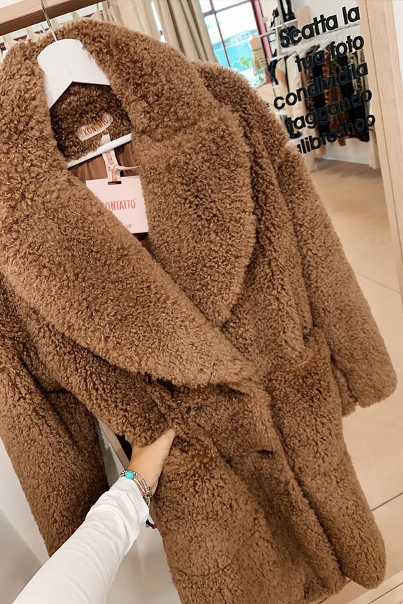 Kontatto - Brown teddy coat with pockets