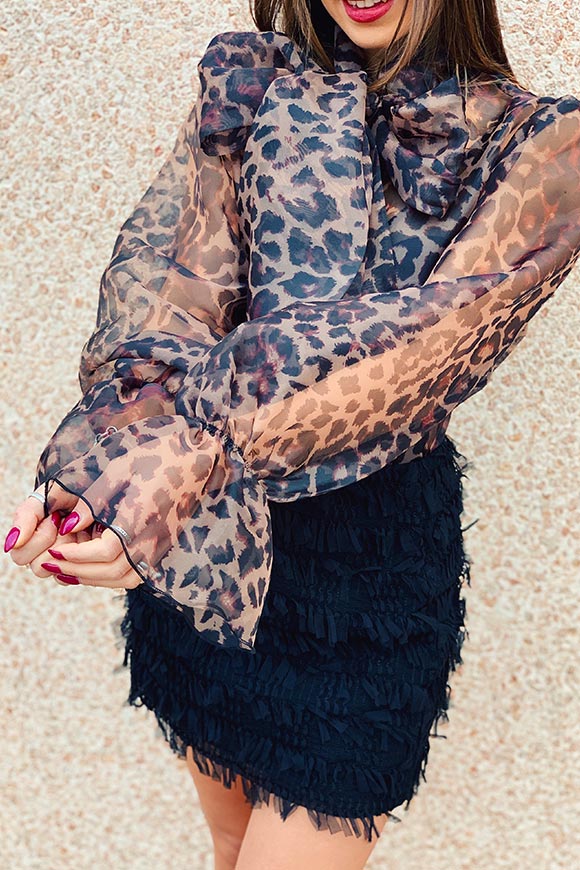 Kontatto - Camicia leopardata con fiocco