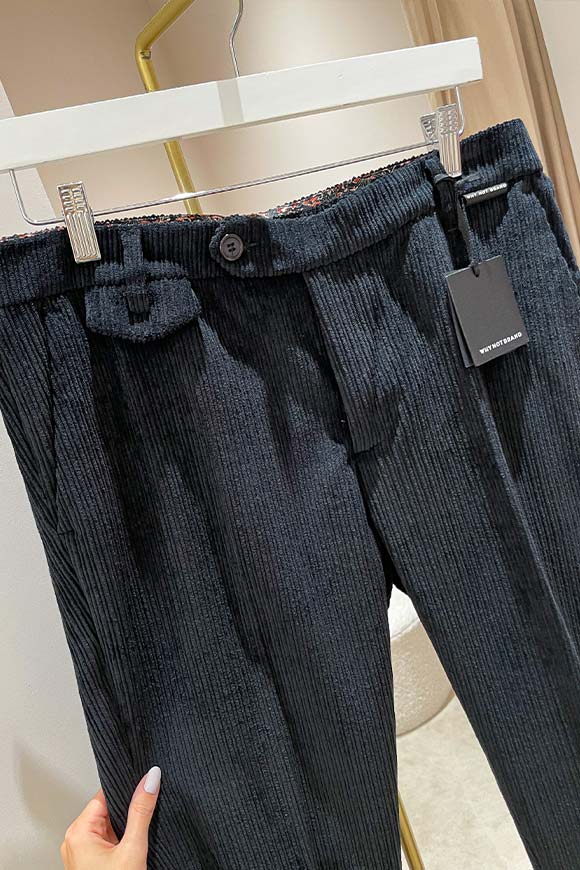 Why not brand - Pantaloni neri in velluto con risvolto