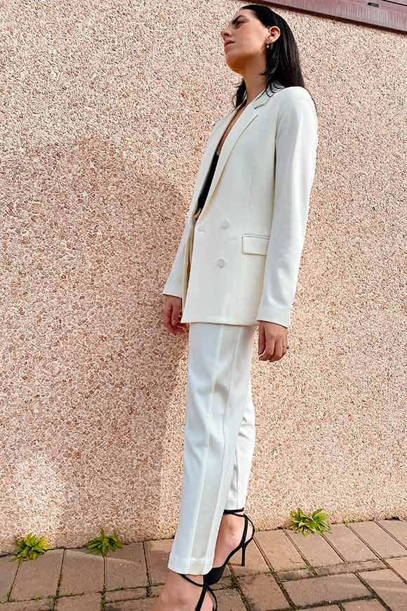 Vicolo - White cigarette trousers with satin profiles