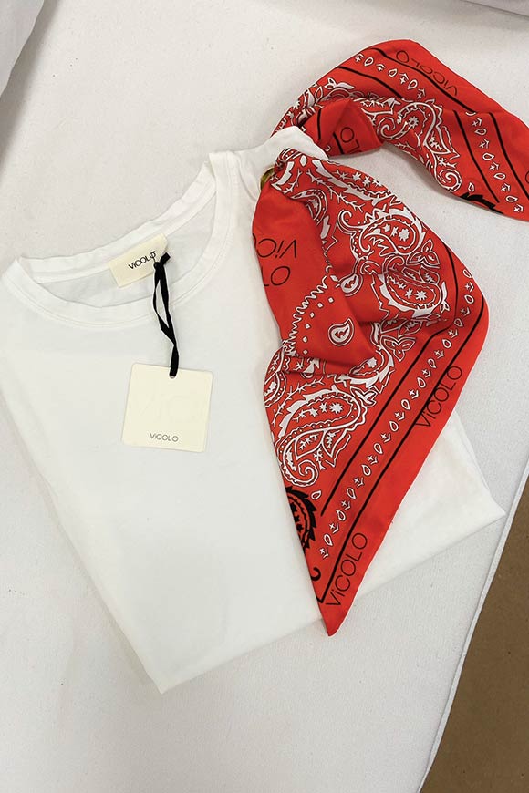 Vicolo - T shirt with side scarf n.16