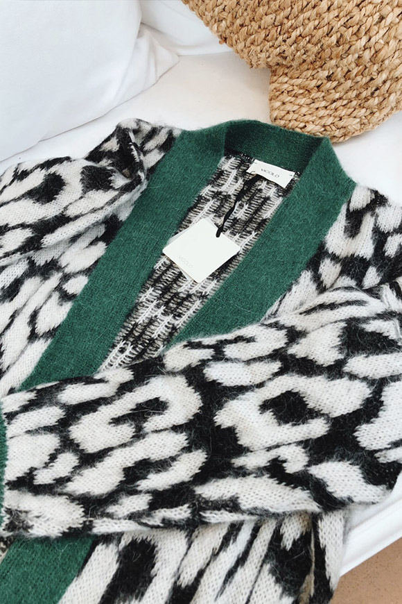 Vicolo - Cardigan leopardato con bordi verdi a contrasto