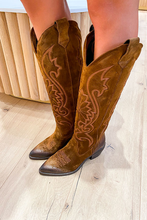 Ovyé - Brown Texan worked in suede