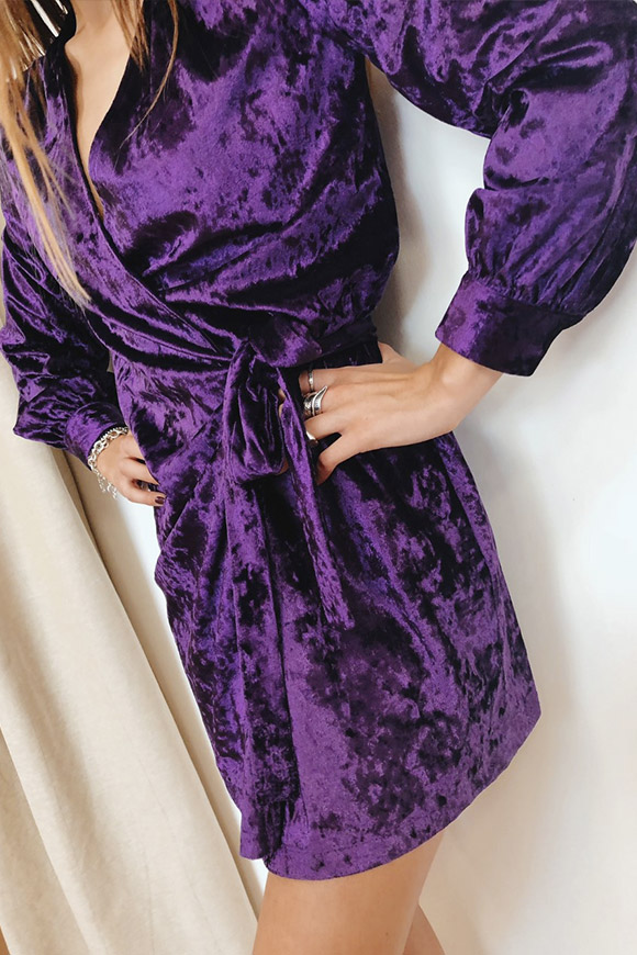 Vicolo - Vestito viola in velluto a portafoglio