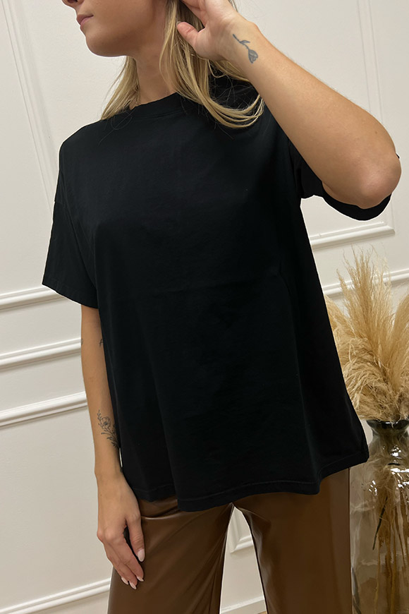 Vicolo - T shirt over nera basic girocollo