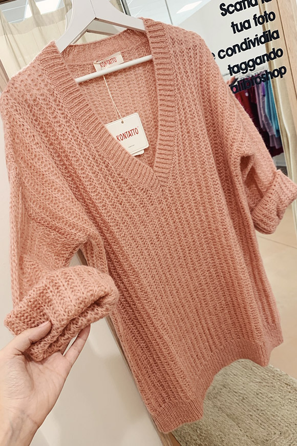Kontatto - Sweater over pink English coast