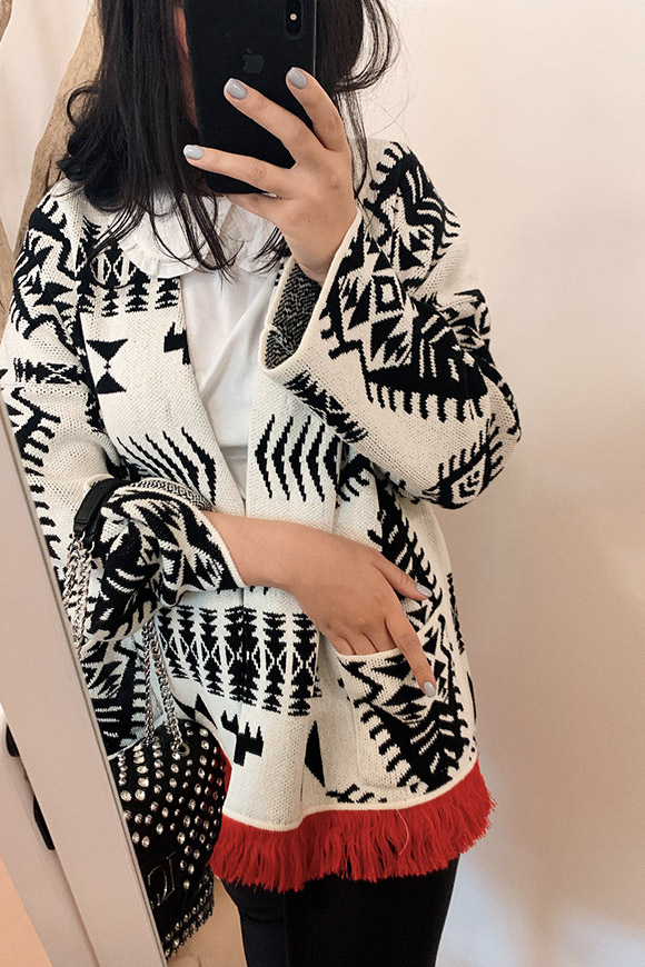 Vicolo - Black and white poncho with red fringes