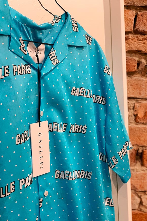 Gaelle - Light blue shirt with all over logos