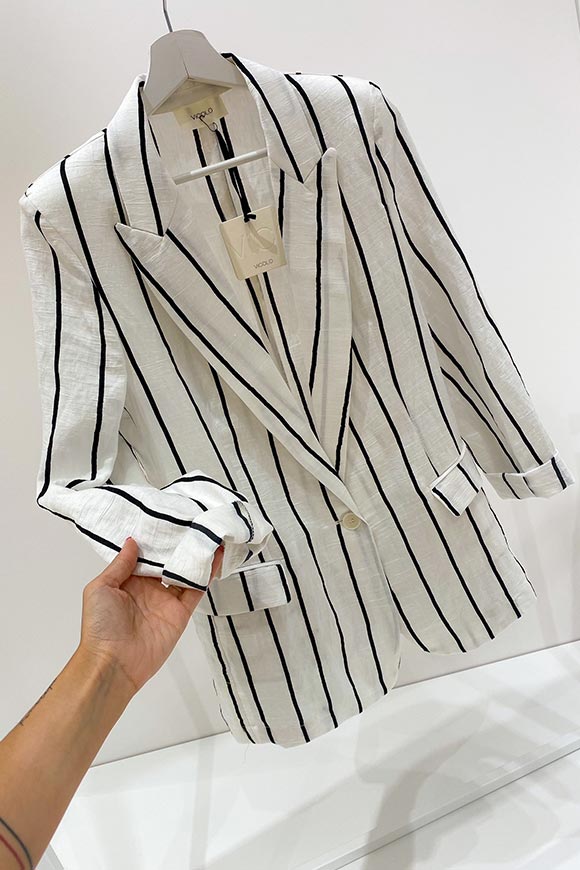 Vicolo - White single-breasted jacket with black lines in linen
