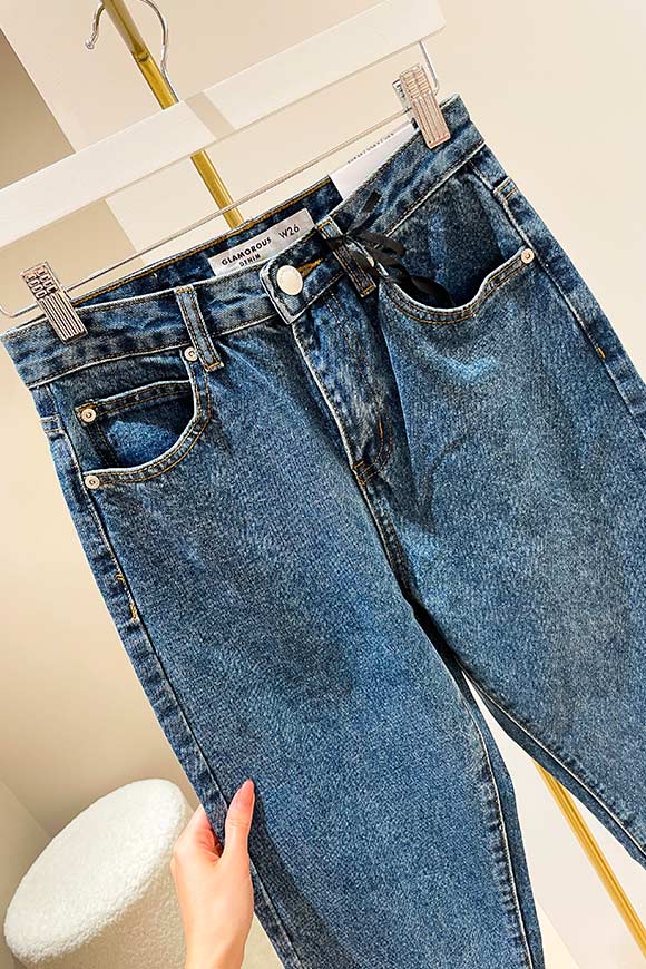 Glamorous - Jeans mom fit lavaggio blu scuro