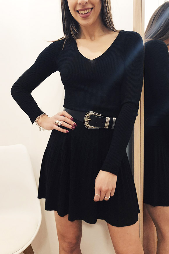 Kontatto - Black plisset knit dress