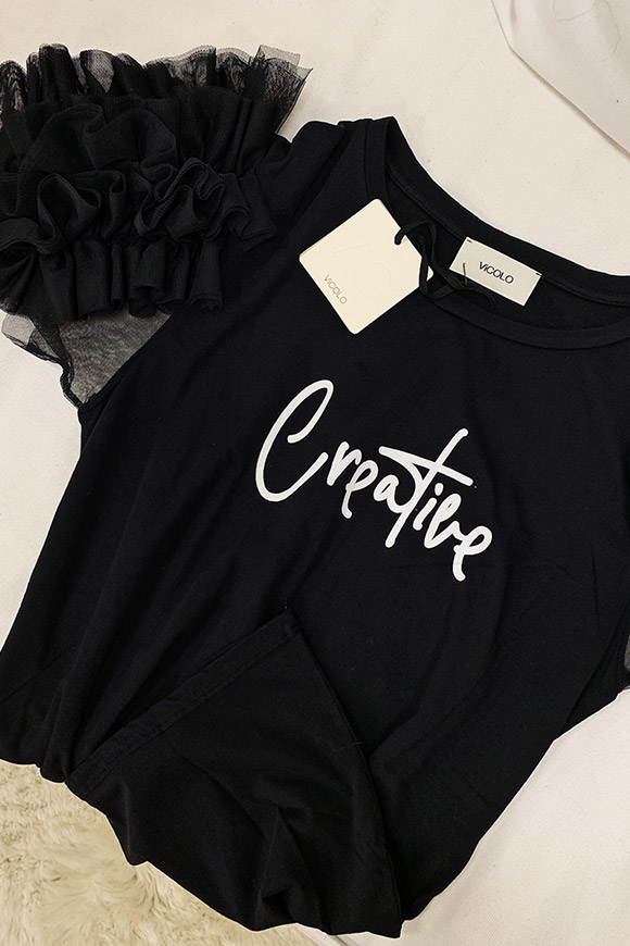 Vicolo - T-shirt nera "Creative" con maniche rouche in tulle