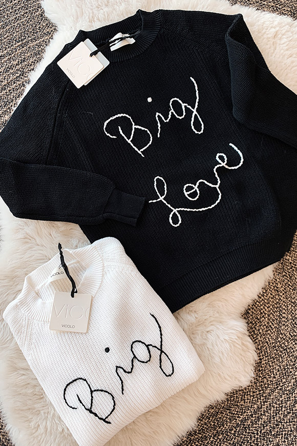 Vicolo - White sweater with black "Big Love" embroidery