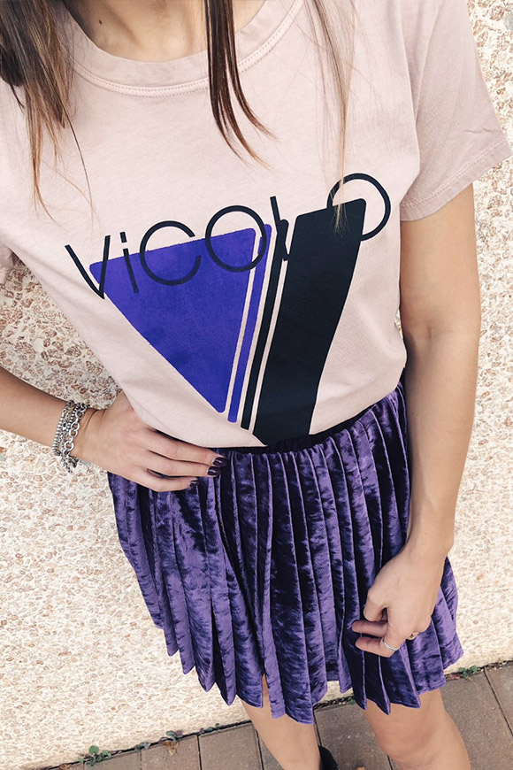 Vicolo - Pink t shirt with purple and black logo
