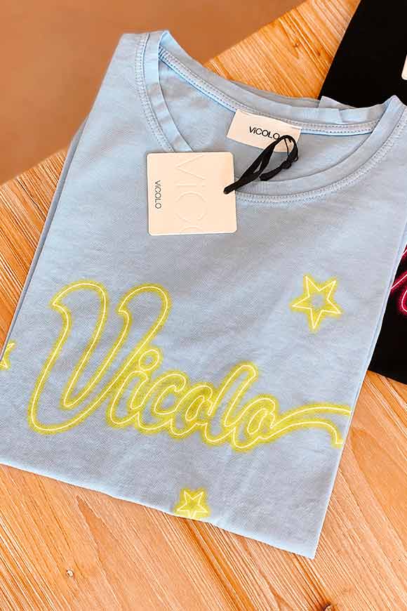 Vicolo - T shirt celeste logo neon giallo