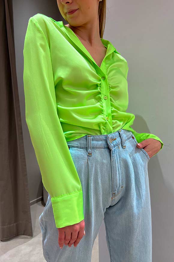 Vicolo - Acid green shirt curled with buttons