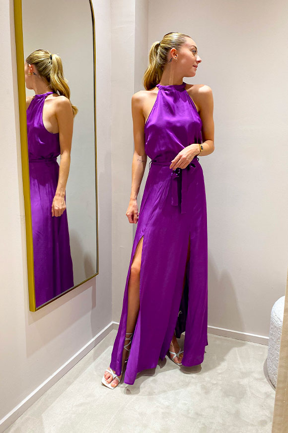 Vicolo - Vestito lungo in raso viola con doppio spacco