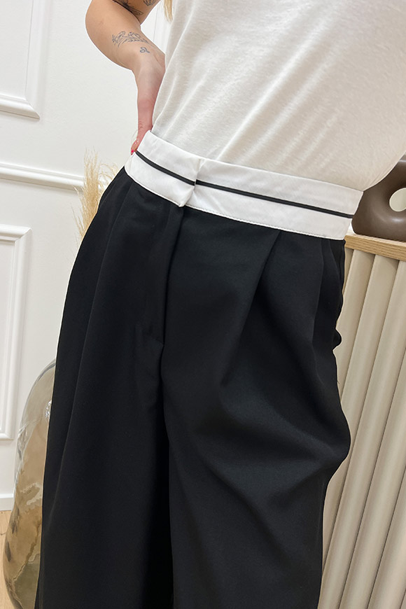 Haveone - Pantaloni neri dettaglio camicia