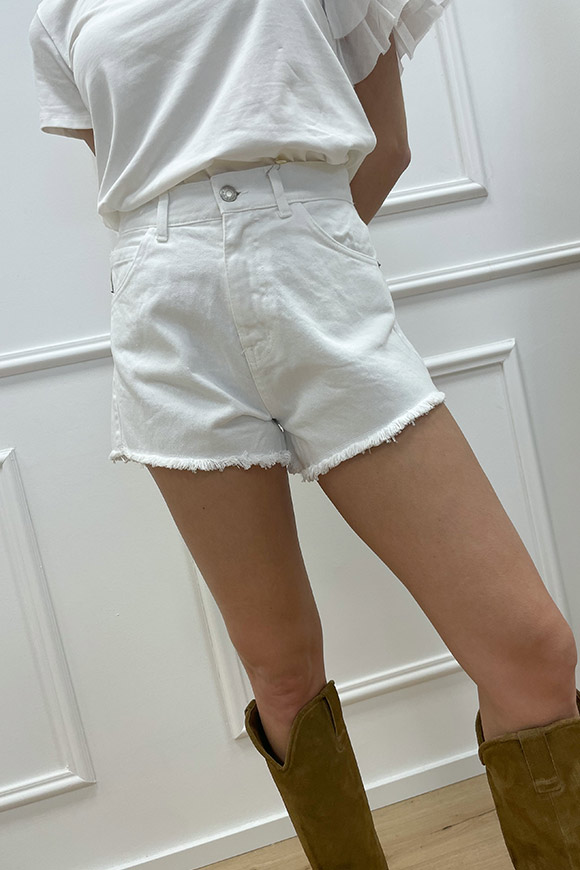Haveone - Shorts in denim bianchi svasati