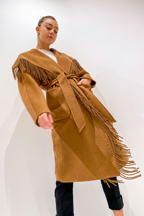 Vicolo - Long camel coat with fringes and belt