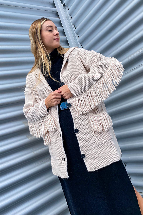 Vicolo - Ribbed vanilla cardigan with fringes and buttons