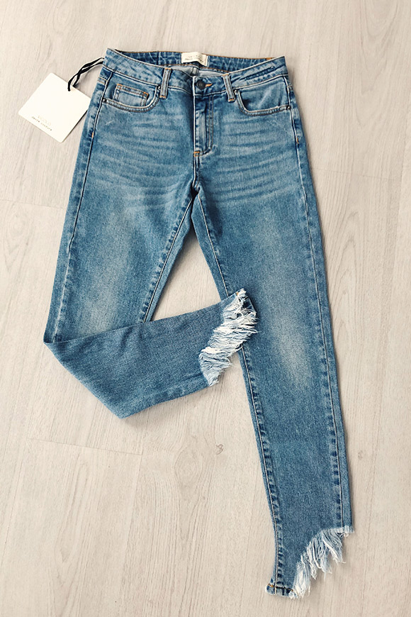 Vicolo - Jeans skinny chiari sfrangiati irregolari
