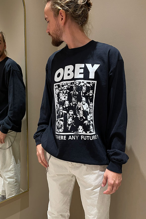 Obey - Black long sleeve t shirt with white front print
